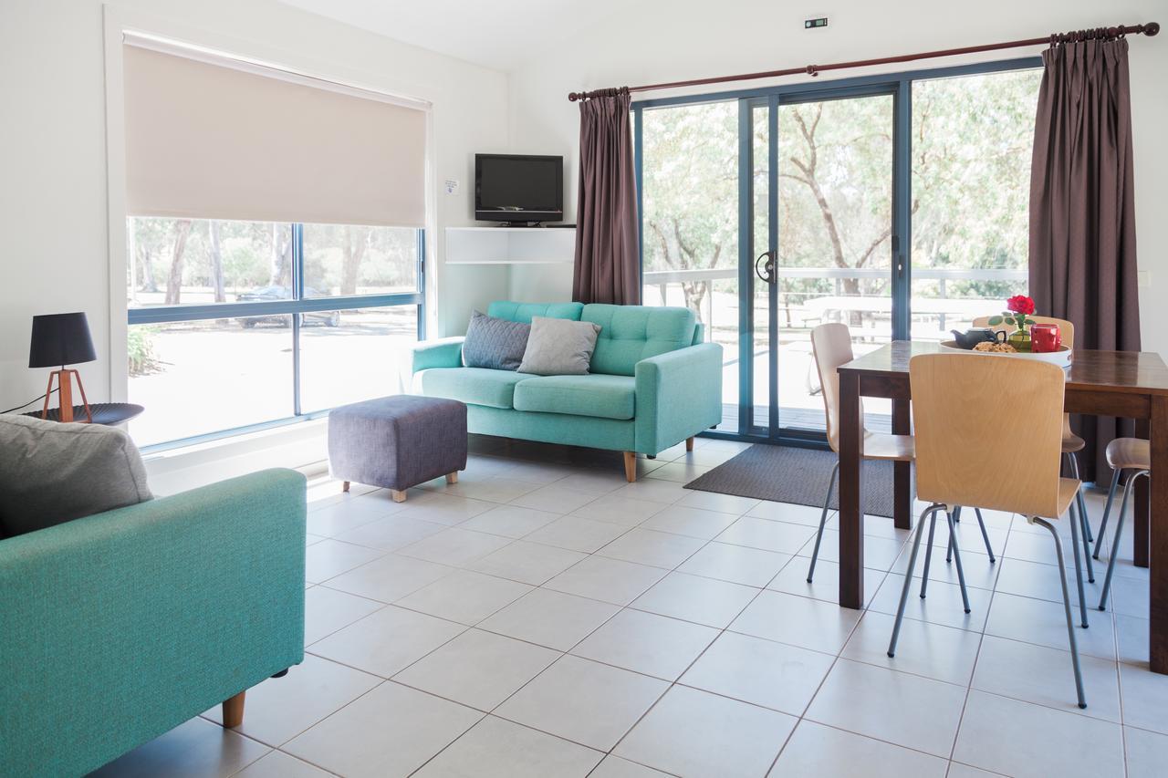 Eildon Pondage Holiday Park ภายนอก รูปภาพ